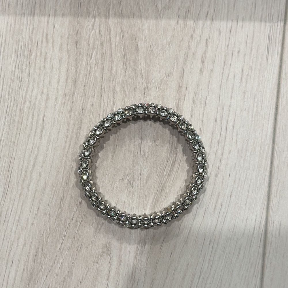 Rhinestone stretchy bracelet - Picture 5 of 7